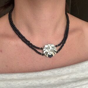 Made In Korea Mother of Pearl Shell Shell Inlay Black Beaded Necklace Unique